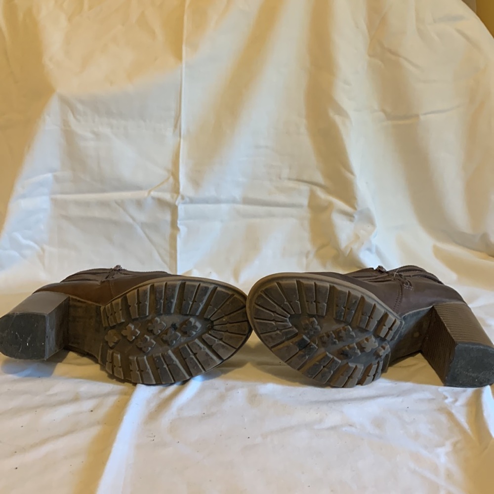 Brown leather boots - Picture 4 of 4